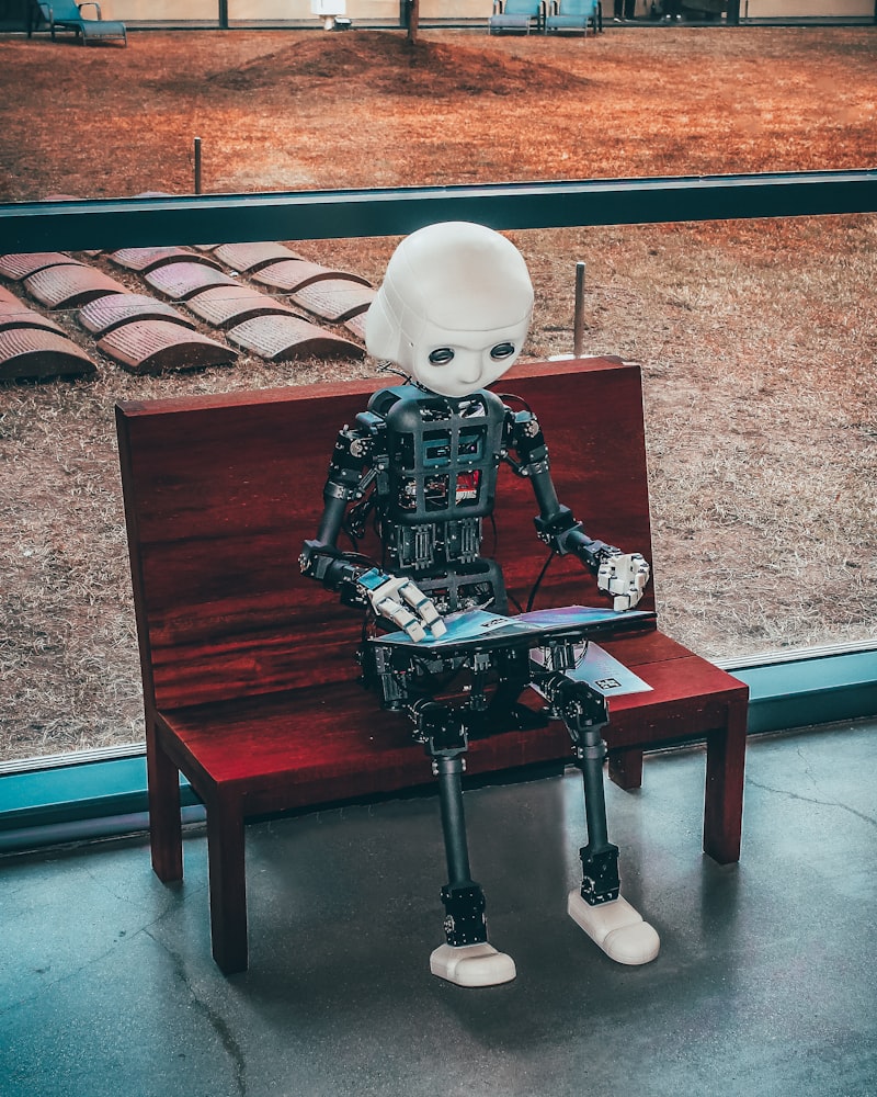 Робот-асистент за роботою — AI-агент